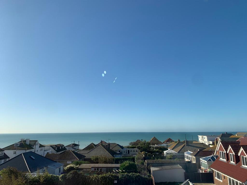 The Greenwich Rooms - Burger & Bird Bar & Restaurant Peacehaven 외부 사진